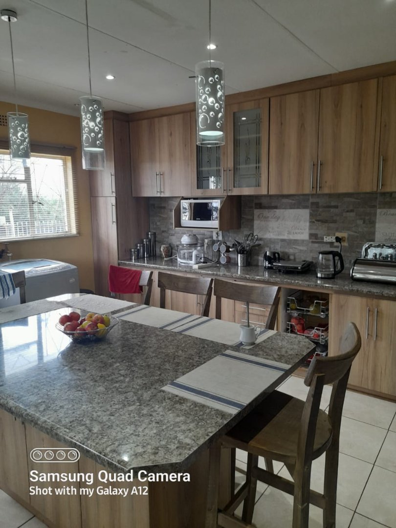 3 Bedroom Property for Sale in Lakeview Free State